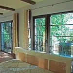 Vila Boutique Artemide *